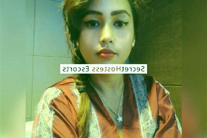 Escorts Mojopetung, Indonesia — Local Companions