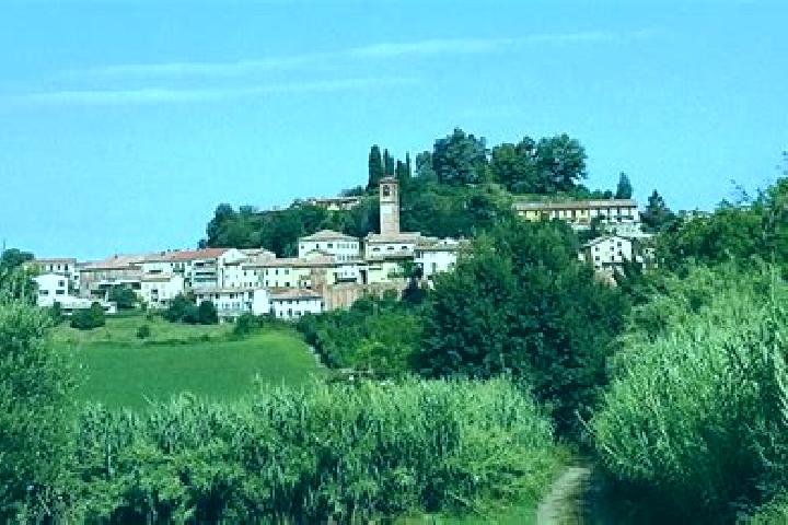Escorts Mombello Monferrato, Italy — Local Companions