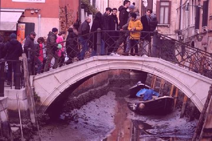Escorts Mombretto, Italy — Local Companions