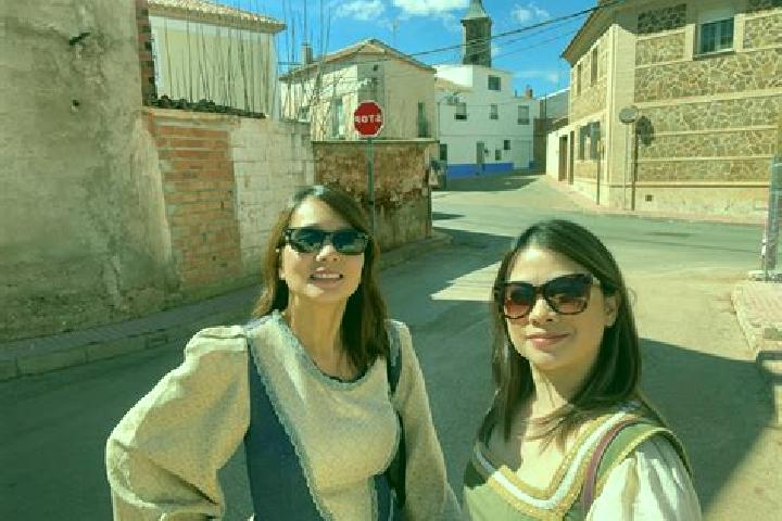 Escorts Montiel, Spain — Local Companions