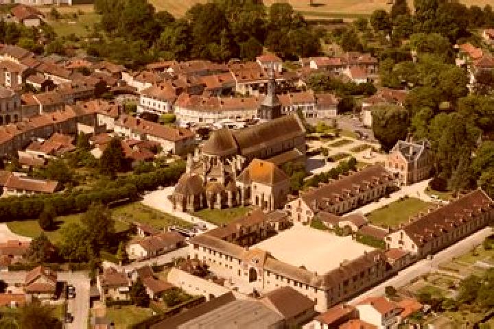 Escorts Montier-en-Der, France — Local Companions