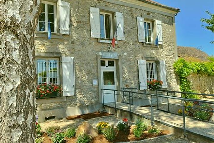 Escorts Morainvilliers, France — Local Companions