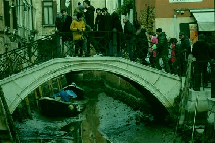 Escorts Morter, Italy — Local Companions