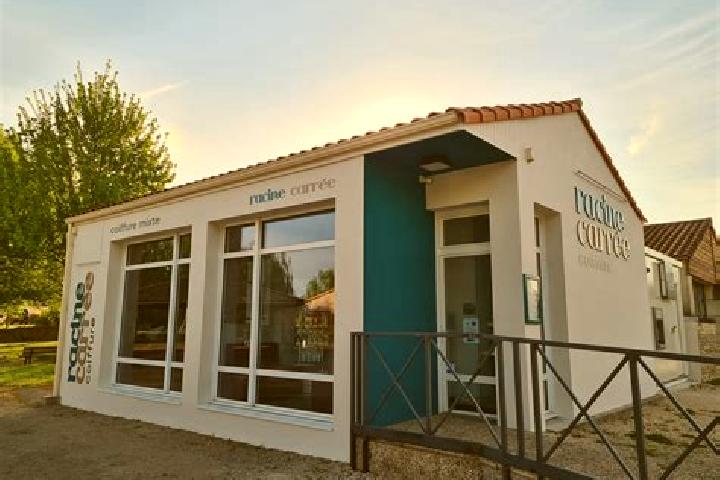 Escorts Mougon, France — Local Companions