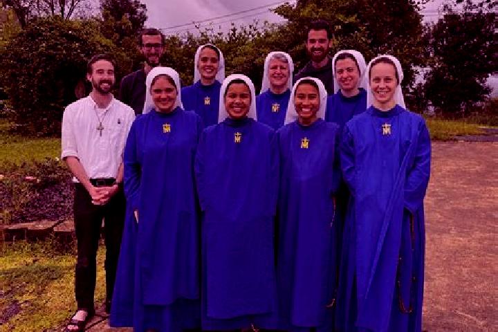 Escorts Moulidars, France — Local Companions