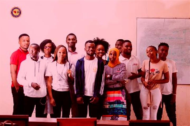 Escorts Mponela, Malawi — Local Companions