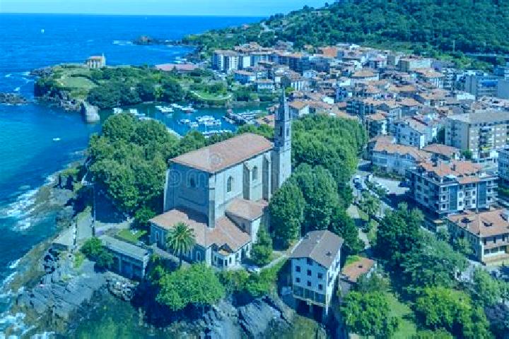 Escorts Mundaka, Spain — Local Companions
