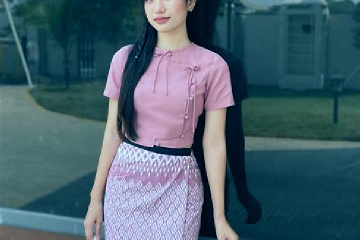 Escorts Myenigon, Myanmar — Local Companions
