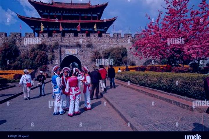 Escorts Nancheng, China — Local Companions