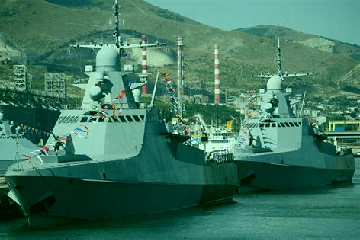 Escorts Naval, Spain — Local Companions