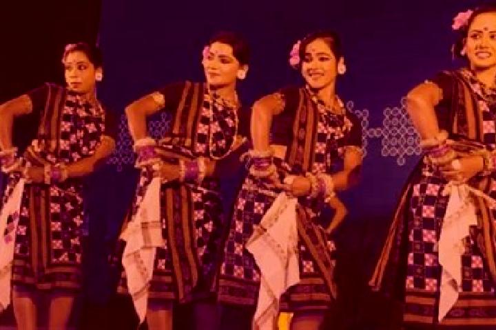 Escorts Nayagarh, India — Local Companions