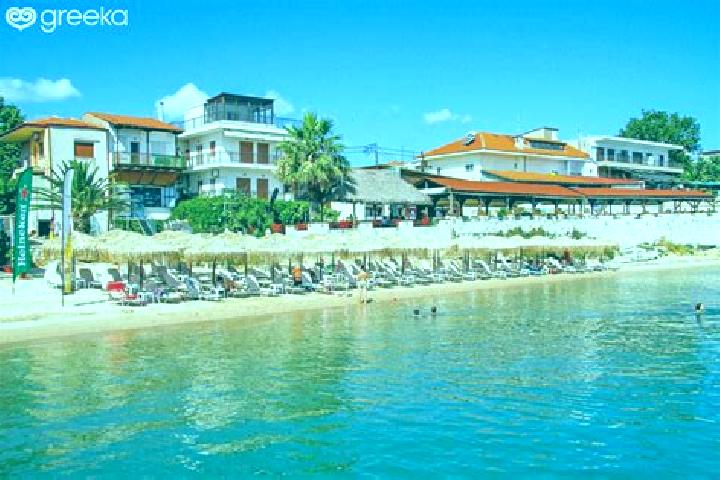 Escorts Nea Fokaia, Greece — Local Companions