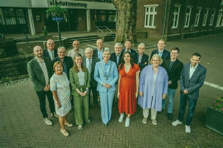 Escorts Neerbeek, Netherlands — Local Companions
