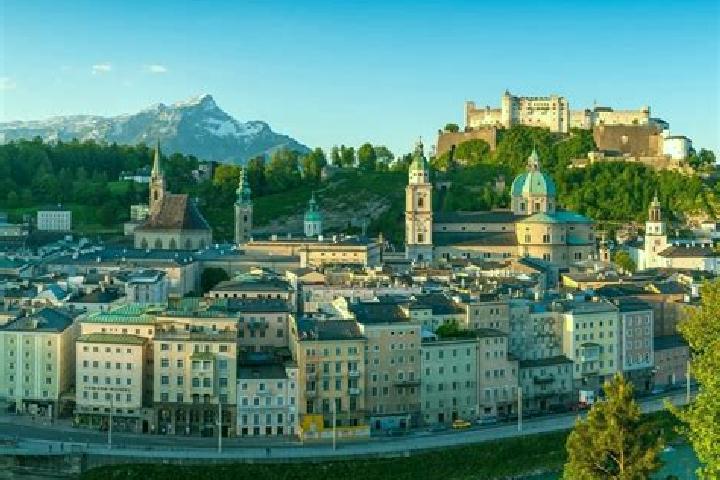 Escorts Neualm, Austria — Local Companions