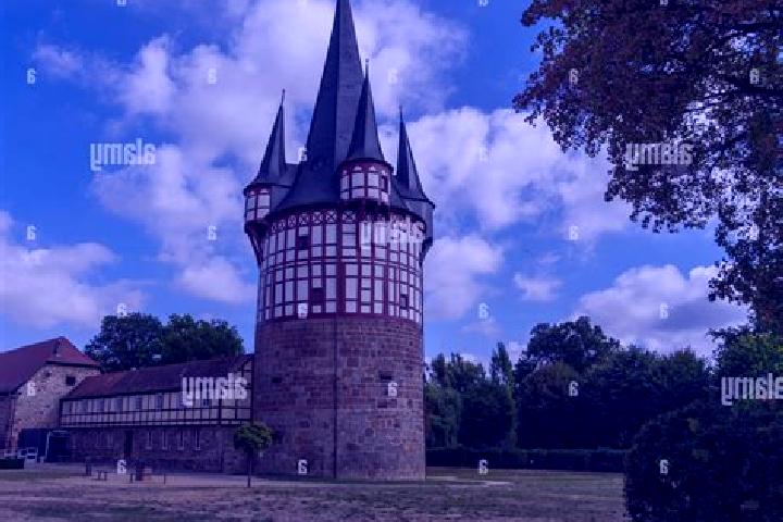 Escorts Neustadt (Hessen), Germany — Local Companions