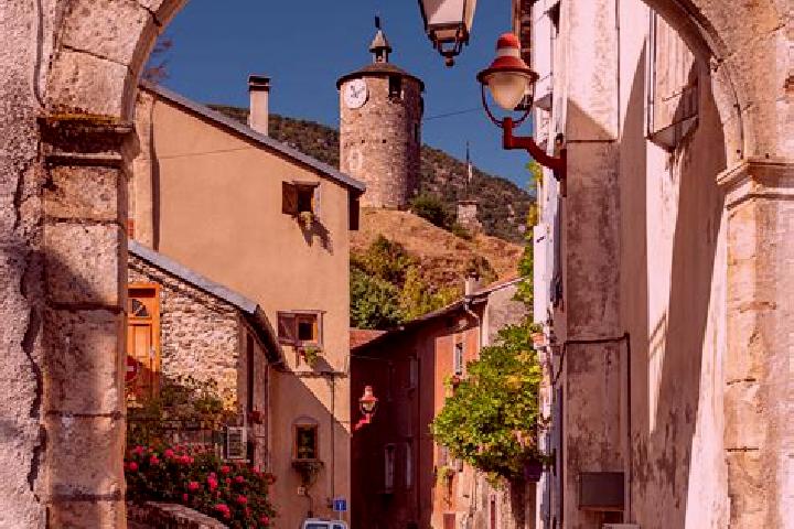 Escorts Neuville-Ferrieres, France — Local Companions