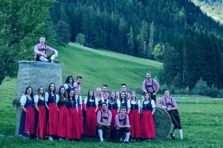 Escorts Niedernsill, Austria — Local Companions