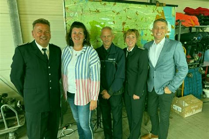 Escorts Niepars, Germany — Local Companions
