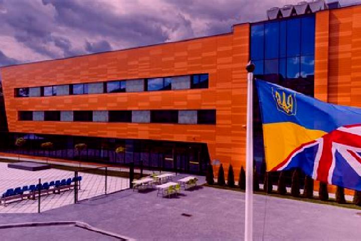 Escorts Niesulowice, Poland — Local Companions