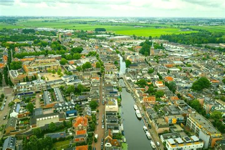 Escorts Nieuwerbrug aan den Rijn, Netherlands — Local Companions