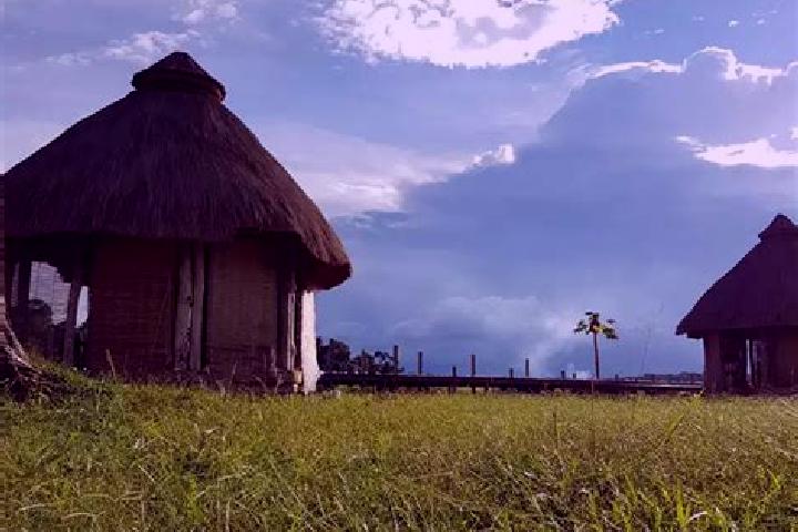 Escorts Nkoteng, Cameroon — Local Companions