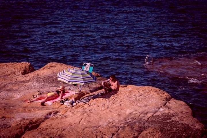 Escorts Nogal de las Huertas, Spain — Local Companions