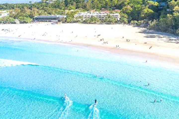 Escorts Noosa Heads, Australia — Local Companions