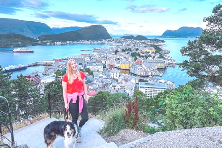 Escorts Nordstranda, Norway — Local Companions