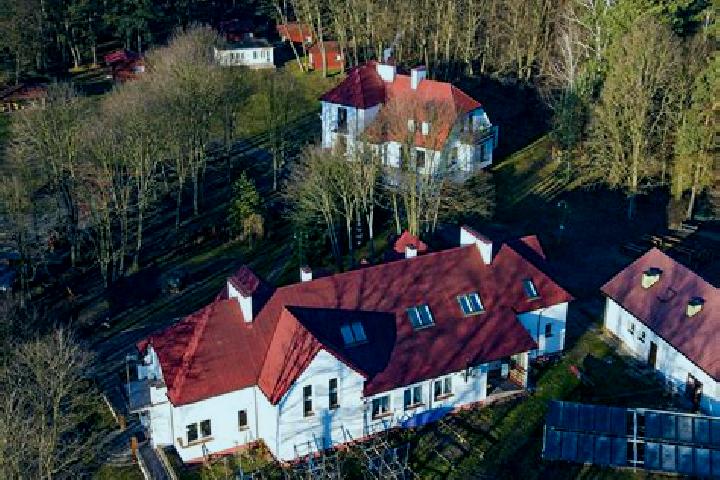 Escorts Nowe Siolo, Poland — Local Companions