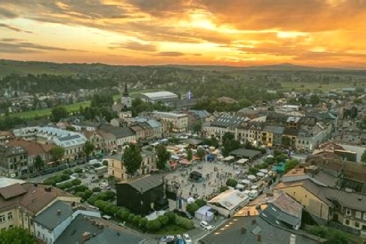 Escorts Nowy Targ, Poland — Local Companions