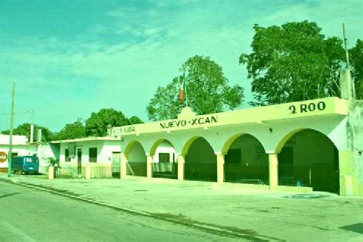 Escorts Nuevo Xcan, Mexico — Local Companions