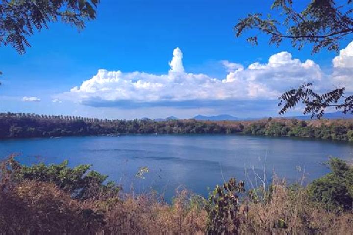 Escorts Nunungan, Philippines — Local Companions