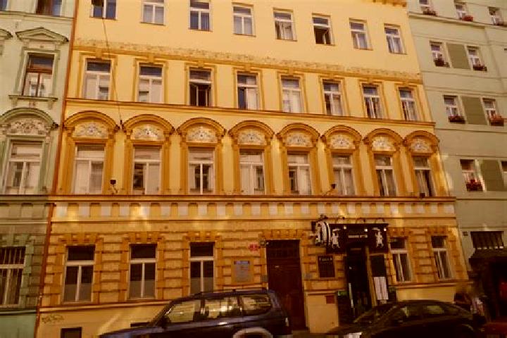 Escorts Nusle, Czech Republic — Local Companions