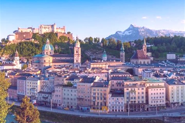 Escorts Obergaeu, Austria — Local Companions