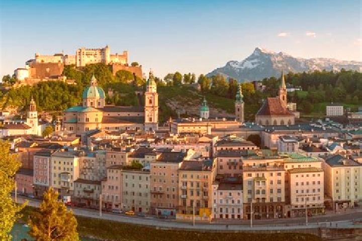 Escorts Oberhaid, Austria — Local Companions