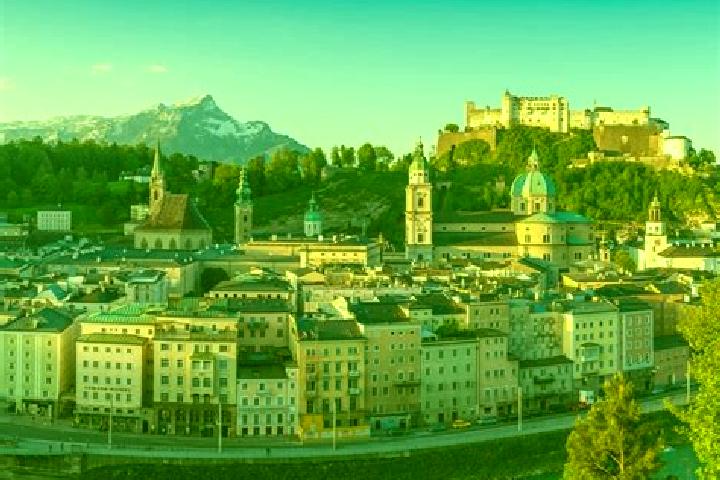 Escorts Oberpremstaetten, Austria — Local Companions
