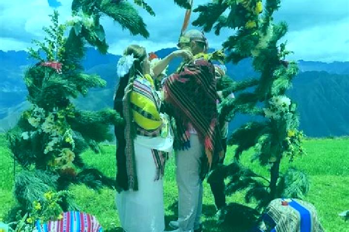 Escorts Ocobamba, Peru — Local Companions