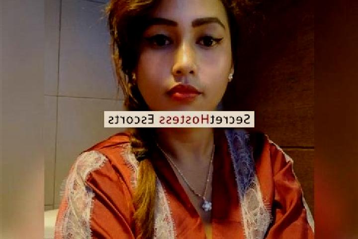 Escorts Oelbanu, Indonesia — Local Companions