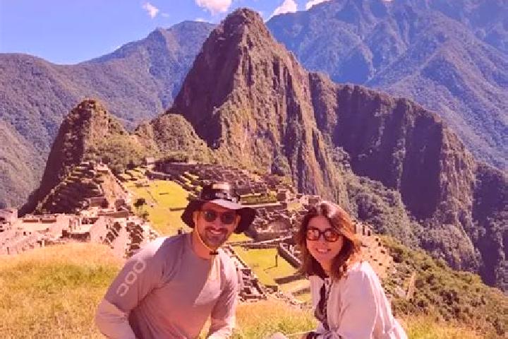 Escorts Oidor, Peru — Local Companions