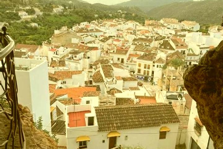 Escorts Ojen, Spain — Local Companions