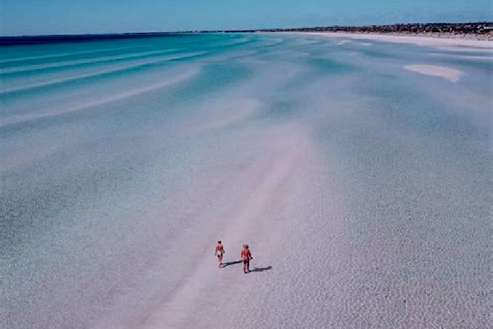 Escorts Old Beach, Australia — Local Companions