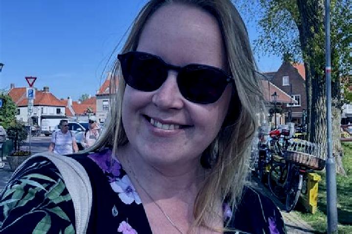 Escorts Oostburg, Netherlands — Local Companions