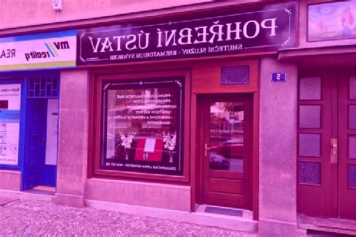 Escorts Opatovice nad Labem, Czech Republic — Local Companions