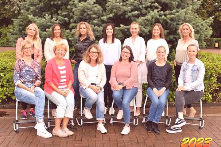 Escorts Ottenbach, Germany — Local Companions