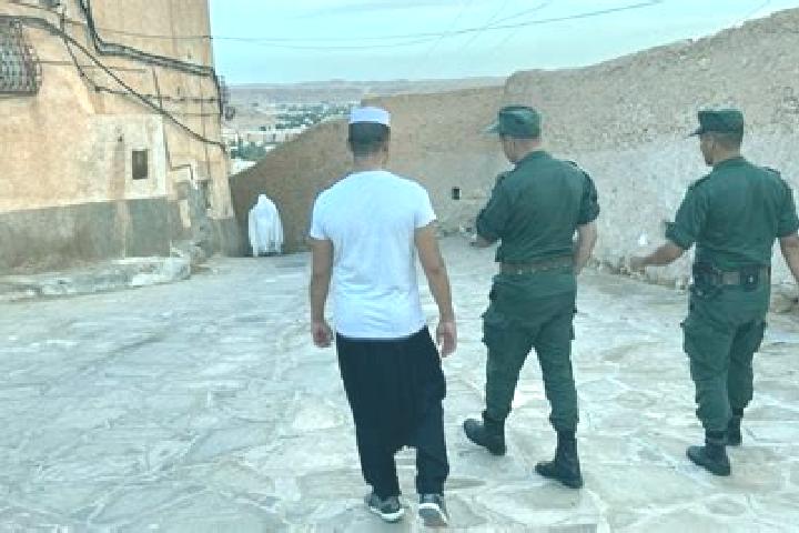 Escorts Ouzera, Algeria — Local Companions