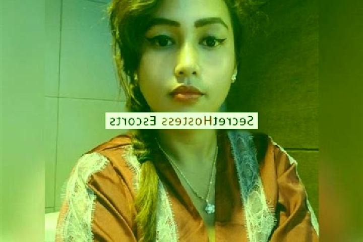 Escorts Padangulaktanding, Indonesia — Local Companions