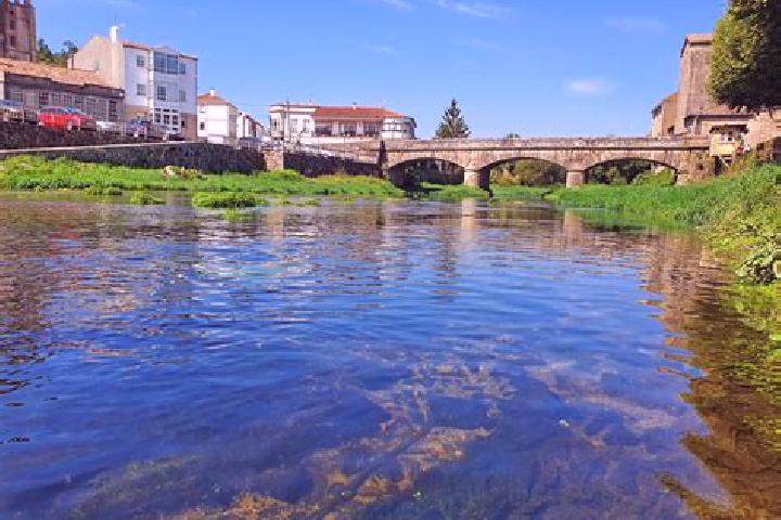 Escorts Padron, Spain — Local Companions