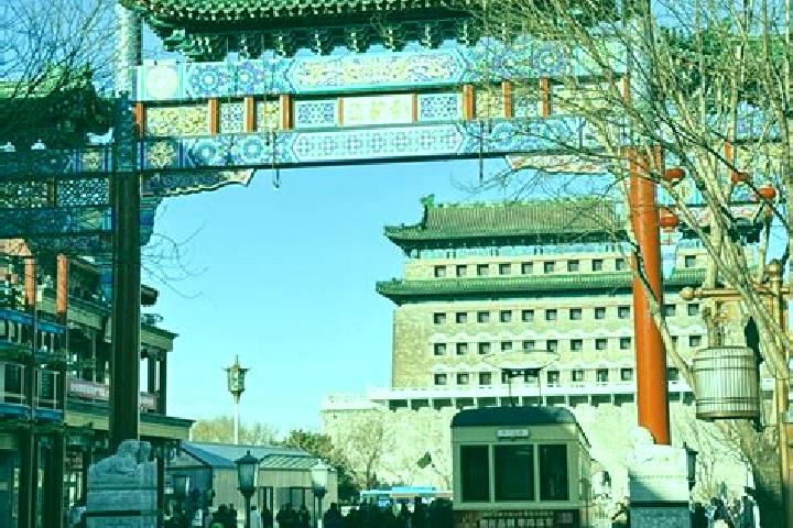 Escorts Pailou, China — Local Companions