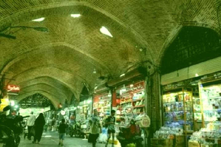 Escorts Pa in-e Bazar-e Rudbar, Iran — Local Companions