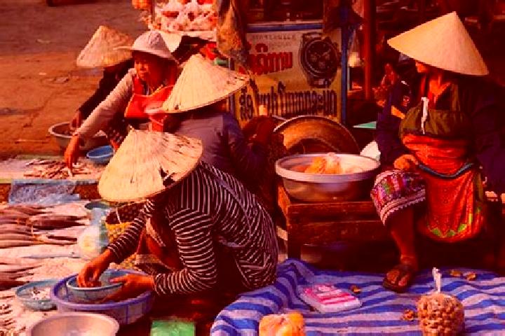 Escorts Pakxan, Laos — Local Companions